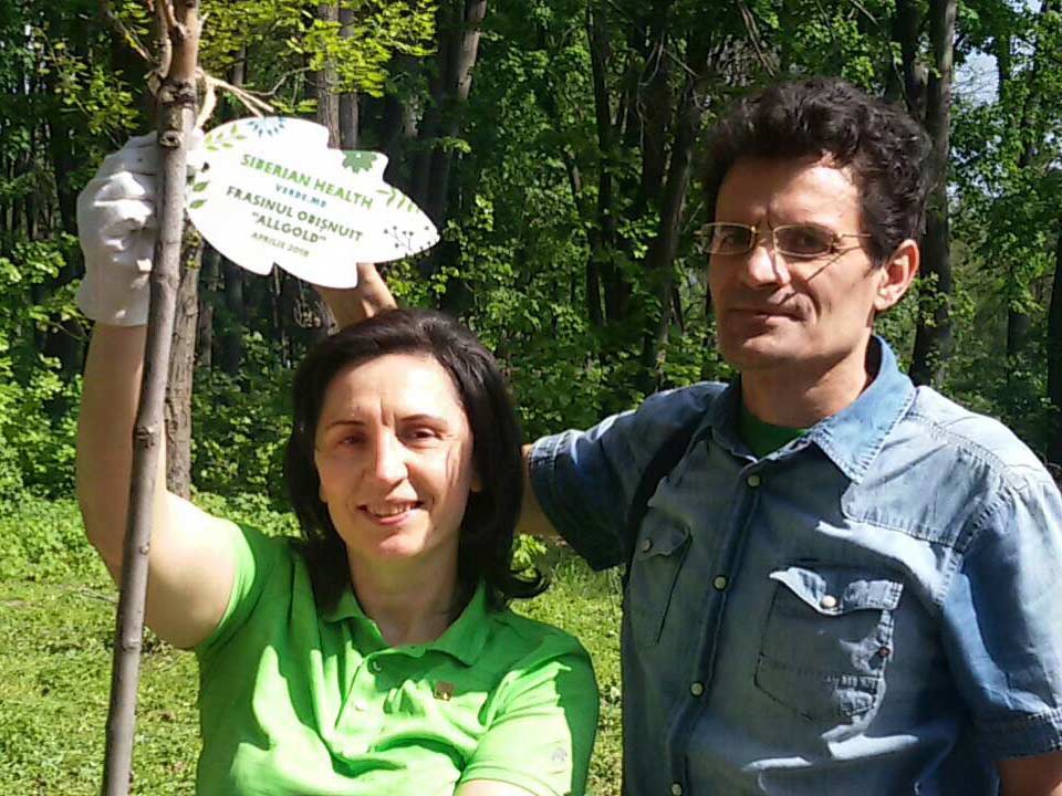 «Cибирское здоровье» озеленяет Молдову